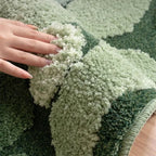 Dunkelgrüne Teppiche